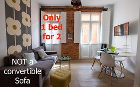 Capitole Jeanne D Arc - Nice Comfortable Flat, Central, Balcony And Charm